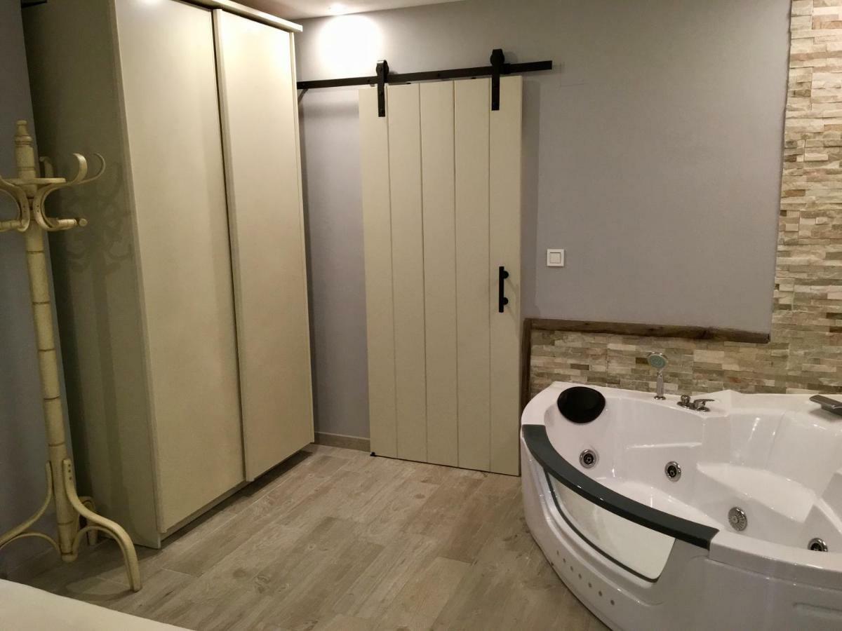 Apartamento Usuaia Con Jacuzzi Lesaka Buitenkant foto